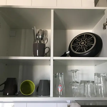 מלון דירות Racers 3*