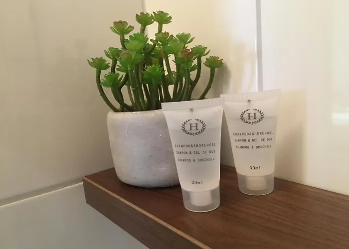 Racers アパートホテル